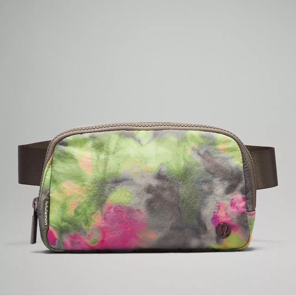 Hyper Dye Multi/ Rover Tie Dye Lululemon Everyday Crossbody Belt Bag 1L
